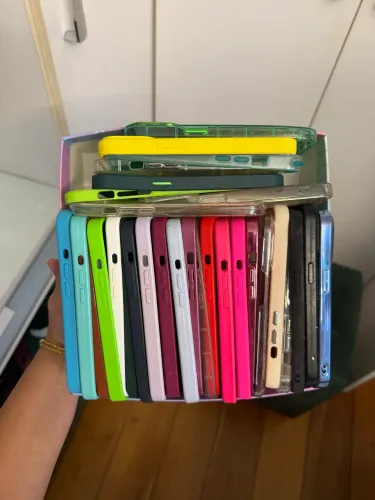 30 capinhas iPhone 13/ 13 Pro 