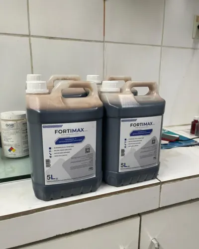 Aditivo Plastificante Profissional 5 litros - Para concreto e cimento