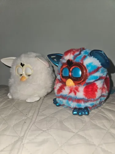 FURBY 