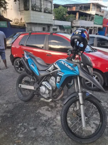 Xre branca 2015