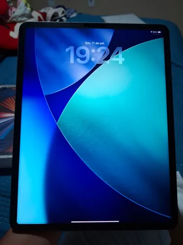 Ipad Pro 12,9 polegadas Wi-Fi e chip 256gb chip M1 SEM NENHUMA MARCA DE USO