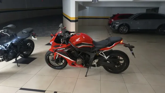 CBR 650 R 2022