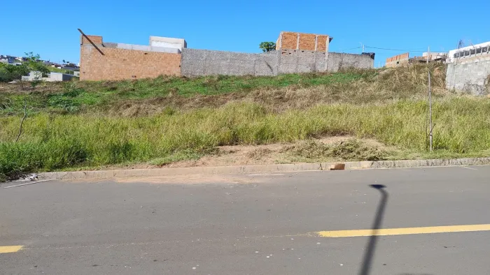 Terreno bem localizado, Loteamento novo
