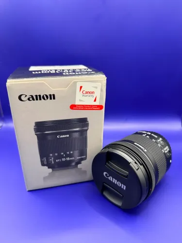 ? Lente Canon EF-S 10-18mm f/4.5-5.6 IS STM - Grande Angular