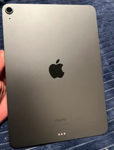 Apple Ipad Air 5ª Geração com DEFEITO (cinza espacial) 
