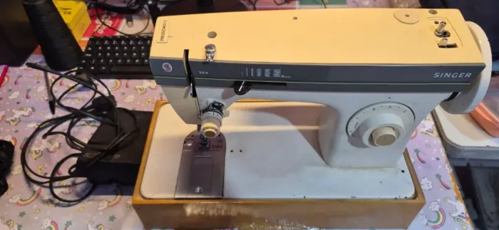 Maquina de costura Singer