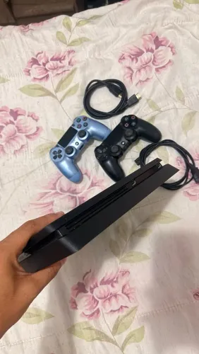 Playstation 4 Slim