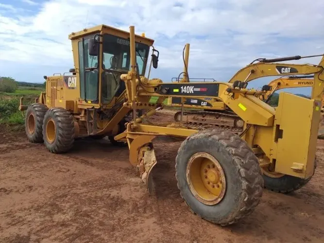 Motoniveladora Cat 140k ano 2014