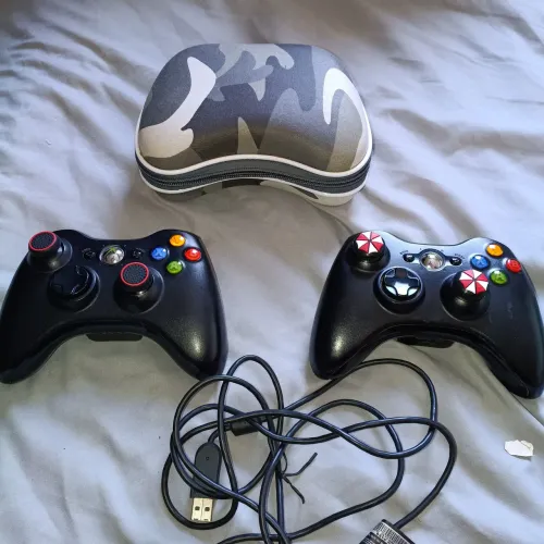 Kit Dois controles Xbox 360 + receptor para Pc Microsoft originais + 1 case