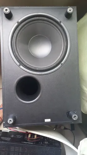 Caixa de som Jamo sub pesadão 