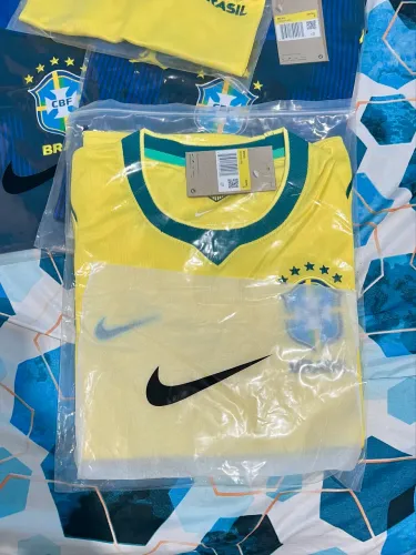 Camisa do Brasil Amarela