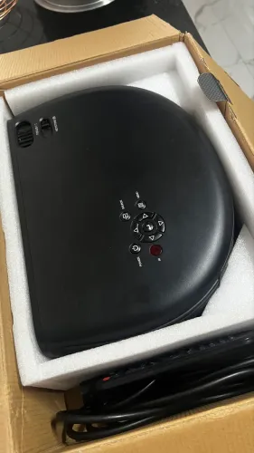Projetor cherlux cl760 hdmi com som