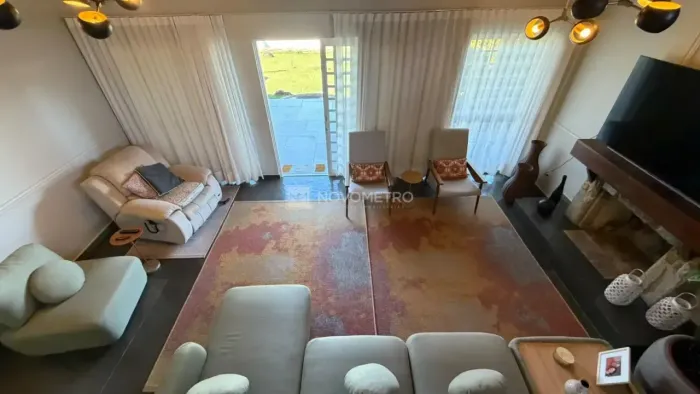 Sobrado para aluguel possui 289 metros quadrados com 4 quartos em Chácara Primavera - Camp