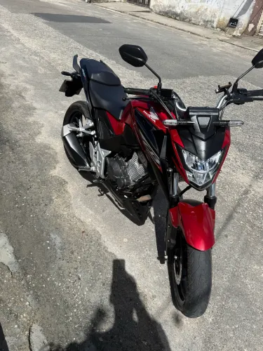Cb twister 300f  Abs