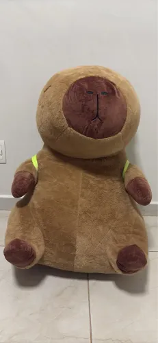 Capivara Pelúcia 80 cm