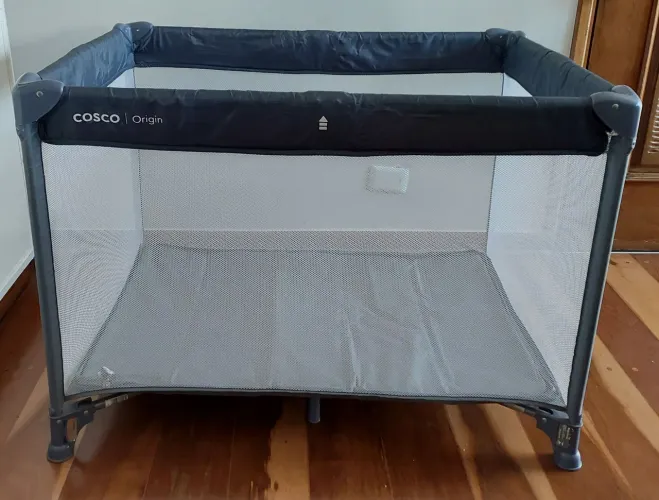 Berço Portátil Cosco Origin Cinza - Ótimo Estado