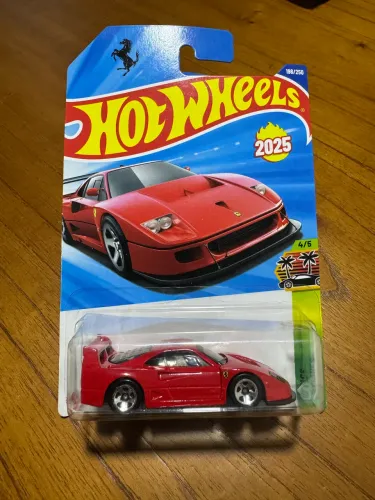 Ferrari F40 Competizione - Hot Wheels