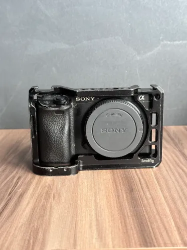 Kit Sony a6400 + 9 mm F2.8