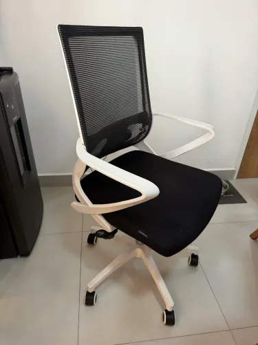 Cadeira de Escritório Ergonômica Conforsit Branca - Excelente Estado