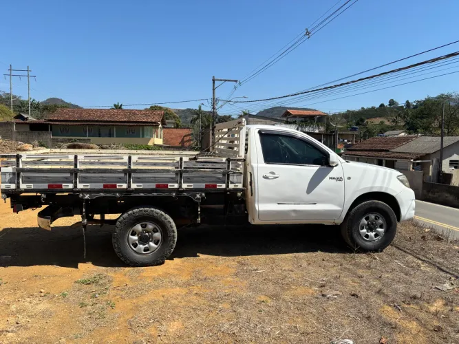 Toyota Hilux CS D4-d 4X4 2.5 16V 102cv TB Dies. 2009