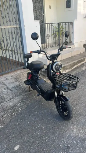 Vendo motinha elétrica