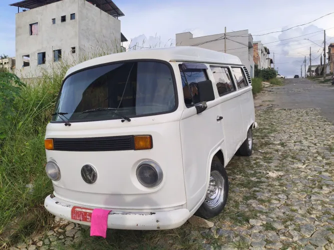 Volkswagen Kombi Standard/ Luxo/ Serie Prata 2005