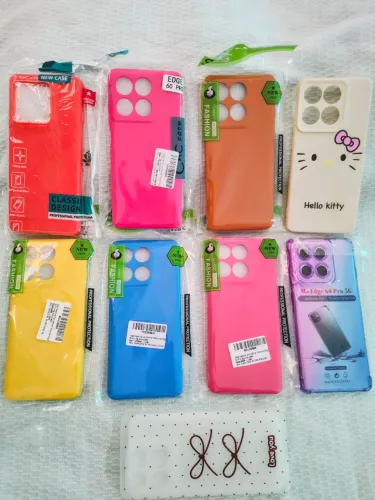Kit com 9 capas Edge 60 Pro novas