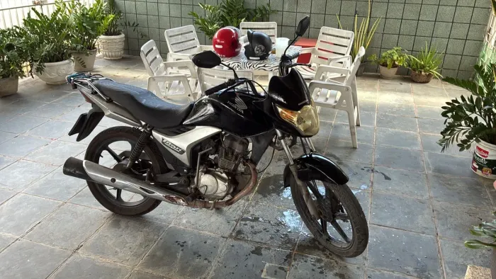 TITAN 2009 p vender logo