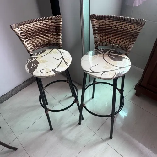Banqueta alta