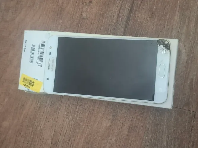 Tela quebrada -Samsung galaxy J7 Prime