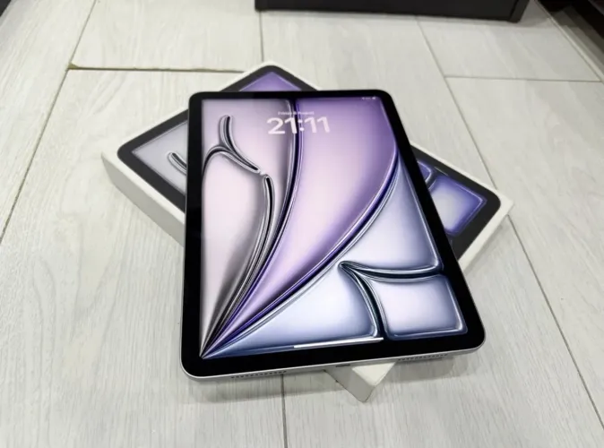 iPad Air 11 M3 2025 256GB ainda na garantia Apple