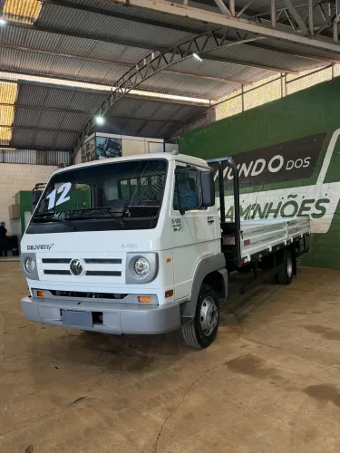 Caminhão VW 8-150 Delivery Plus ano 2012