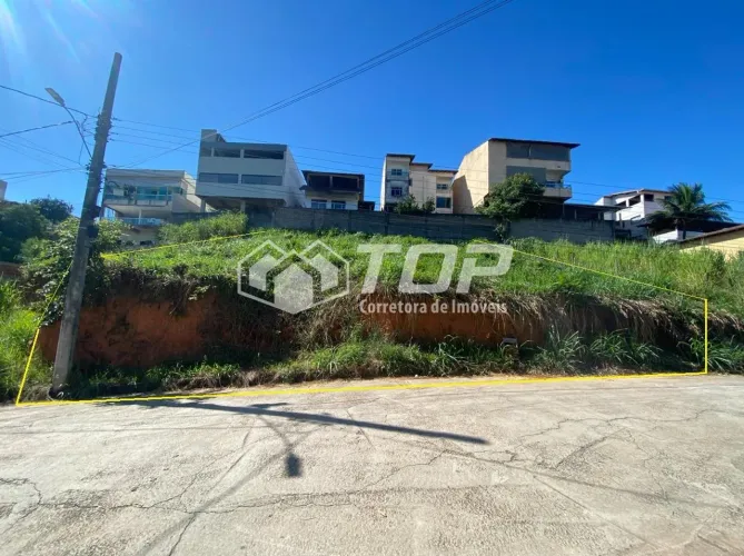 Lote à Venda com 480m² no Bairro Vila Rica