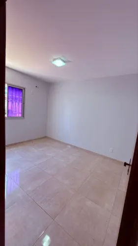 Alugo apartamento 3/4 2.850,00 incluso condomínio e água 