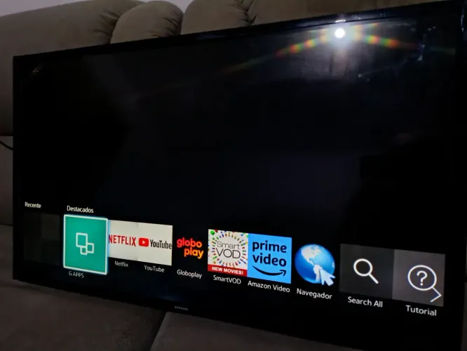 Tv 32 polegadas Smart tv conservada Samsung