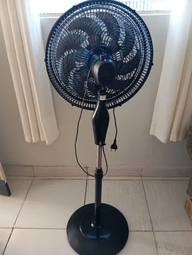 Ventilador Mallory de 40 centímetros, com hélice de 9 pas