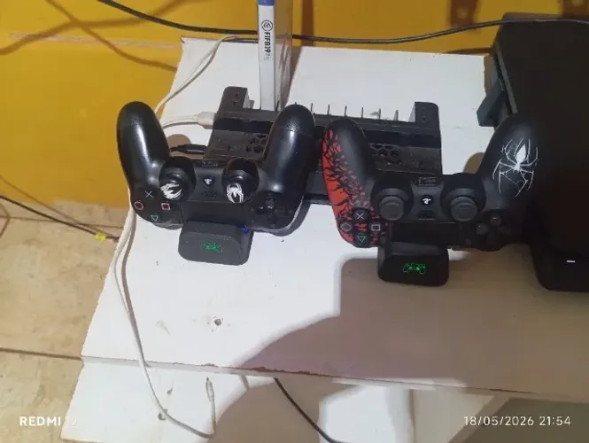 PS 4 slim