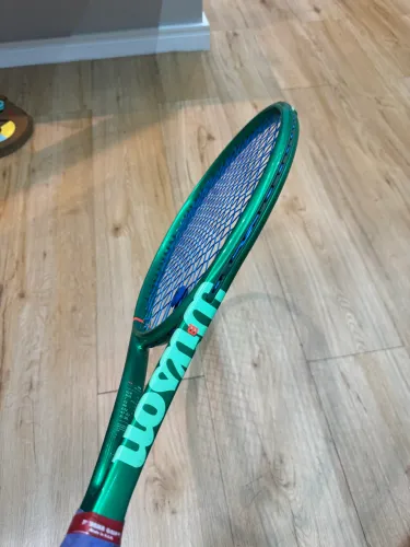 Raquete Wilson Blade v10 18x20 L3