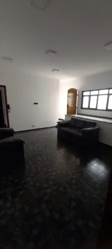 sobrado com otima localização