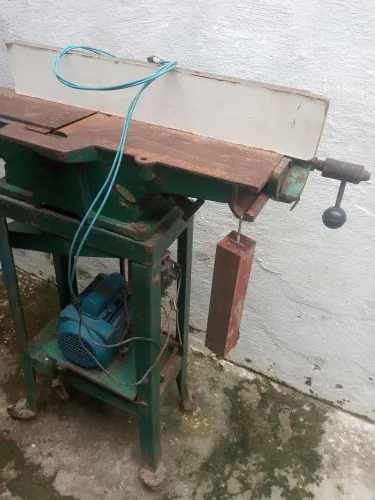Plaina para madeira profissional