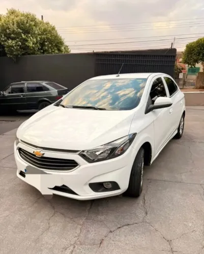 Chevrolet Onix Hatch LT 1.0 8V Flex Mec. 4P 2017