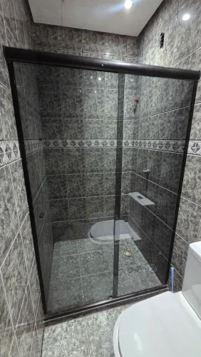 Vendo box blindex para banheiro 