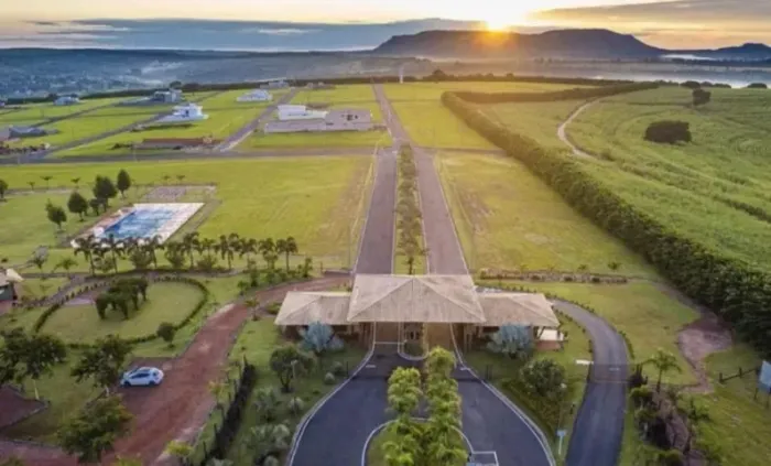 Terreno à venda no Condomínio Estância Cavalinno - Analândia/SP ACEITO CARRO. 