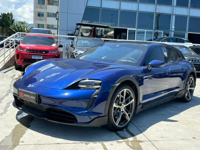 Porsche Taycan 4 Cross Turismo (elétrico) 2024