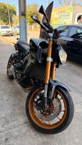 Vendo MT 09 ou Troco Por moto de menor valor do meu interesse!