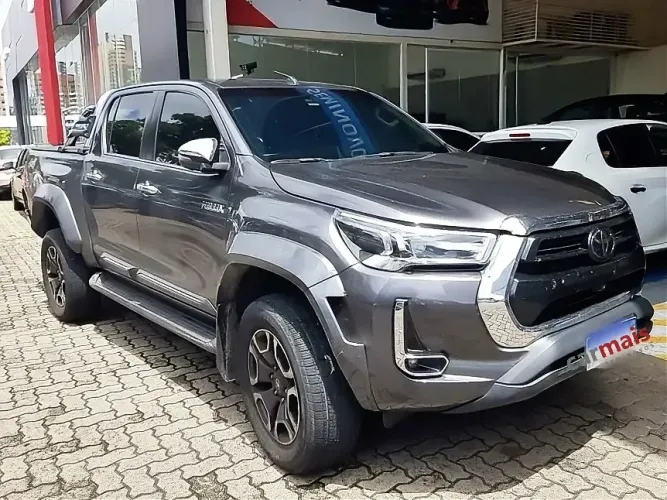 Toyota Hilux CD SRX 4X4 2.8 TDI 16V Diesel Aut. 2024