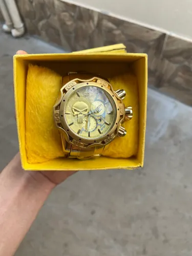 Relógio invicta DOURADO