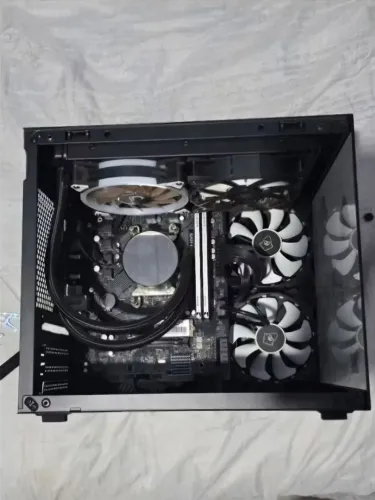 PC GAMER RYZEN 5 5600GT 16GB - 512GB