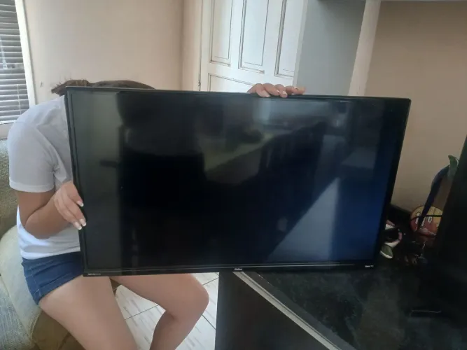 Tv pra retirada de peças 50reais