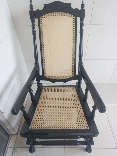 Cadeira de balanço palhinha nova
